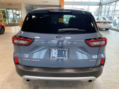 Used 2023 Ford Escape Platinum image 4