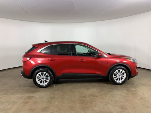 Used 2020 Ford Escape SE image 7