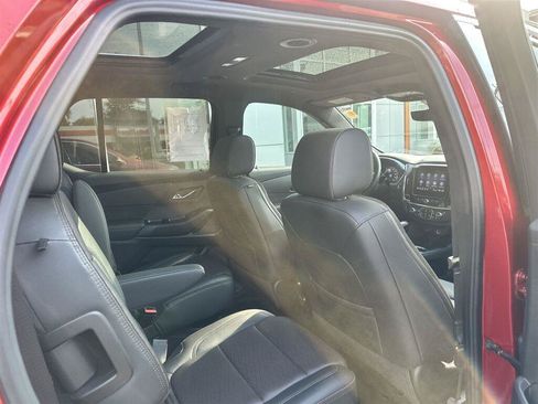 Used 2023 Chevrolet Traverse High Country FWD image 62