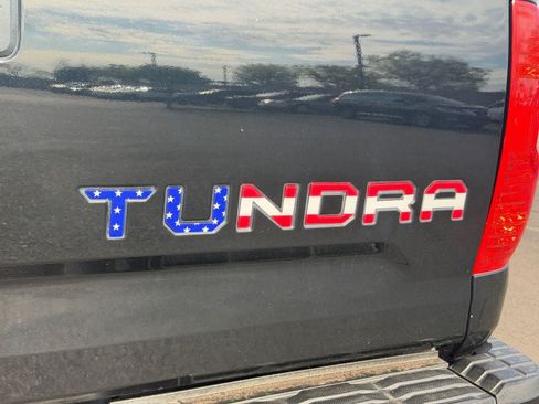Used 2015 Toyota Tundra Platinum AWD/4WD image 31