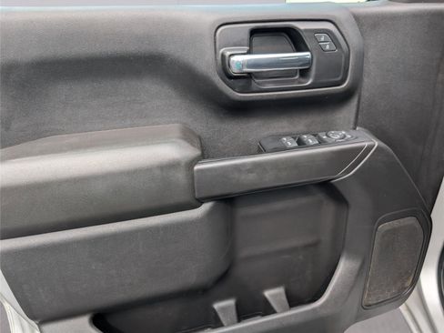 Used 2022 Chevrolet Silverado 1500 Custom image 14