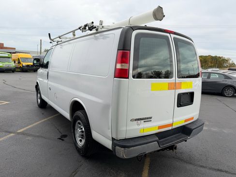 Used 2014 Chevrolet Express 2500 image 5