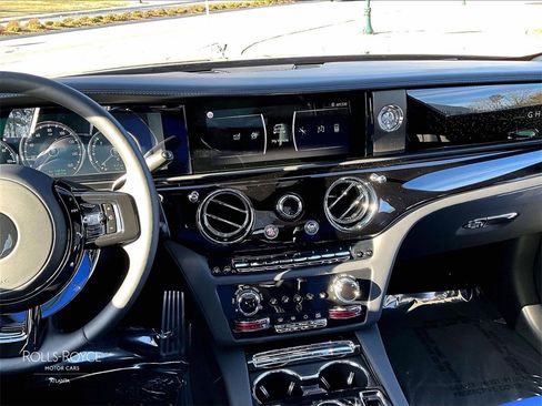 Certified 2022 Rolls-Royce Ghost image 8