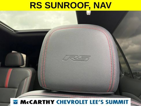 Used 2024 Chevrolet Traverse RS FWD image 56