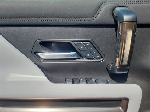 New 2025 GMC Hummer EV 3X w/ Extreme Off-Road Package image 11