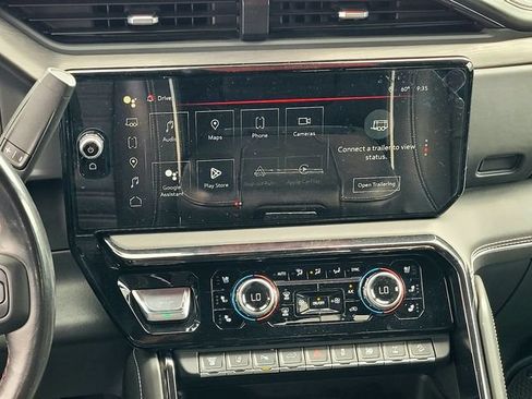 Used 2024 GMC Sierra 2500 AT4X AWD/4WD image 10