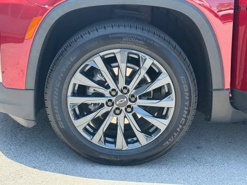 Used 2022 Chevrolet Traverse RS FWD image 9