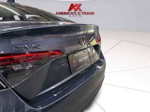Used 2023 Honda Civic Sport image 15