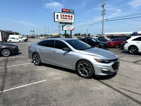 Used 2019 Chevrolet Malibu RS image 5