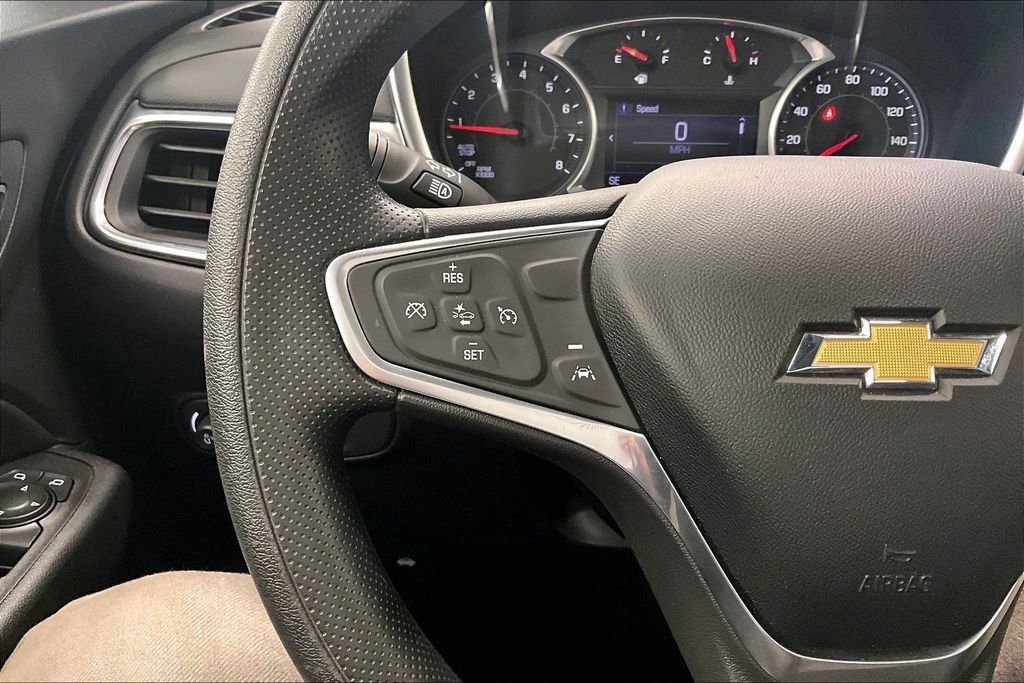 Used 2022 Chevrolet Equinox LT FWD image 17