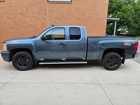 Used 2011 Chevrolet Silverado 1500 LT w/ All-Star Edition image 7
