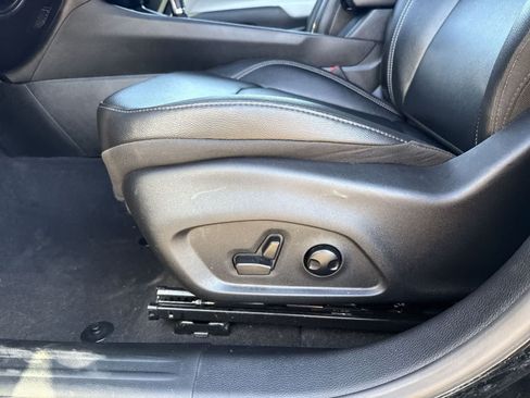 Used 2025 Jeep Compass Limited AWD/4WD image 18