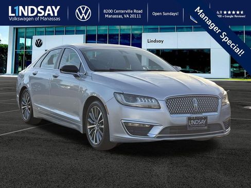 Used 2019 Lincoln MKZ Premiere image 1