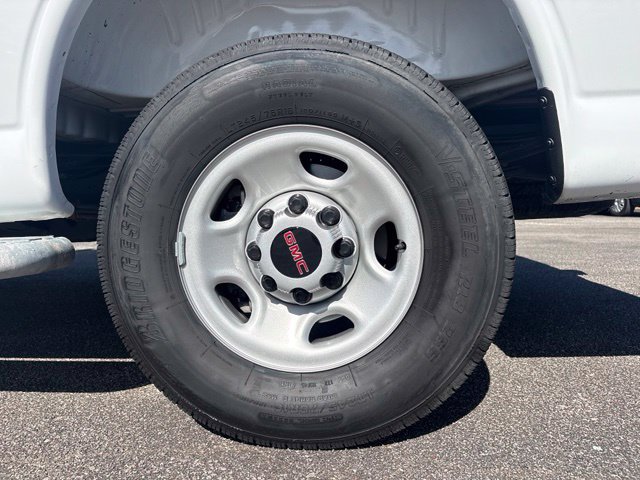 Used 2025 GMC Savana 2500 w/ Driver Convenience Package RWD image 19