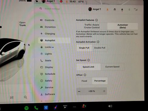 Used 2023 Tesla Model Y AWD image 18
