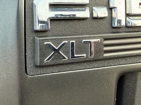 Used 2022 Ford F150 XLT w/ Equipment Group 302A High image 18