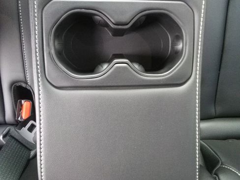 New 2026 Jeep Grand Cherokee Limited AWD/4WD image 11