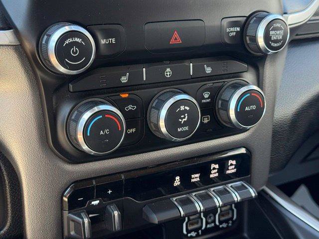 Used 2020 RAM 1500 Big Horn AWD/4WD image 13