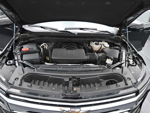 Used 2025 Chevrolet Tahoe LT AWD/4WD image 29