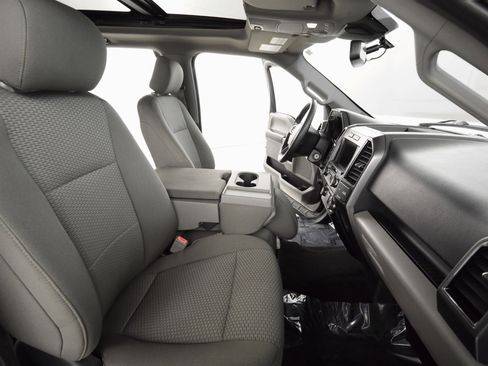 Used 2019 Ford F150 XLT w/ Equipment Group 302A Luxury image 12