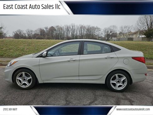 Used 2016 Hyundai Accent SE w/ Option Group 02 image 1