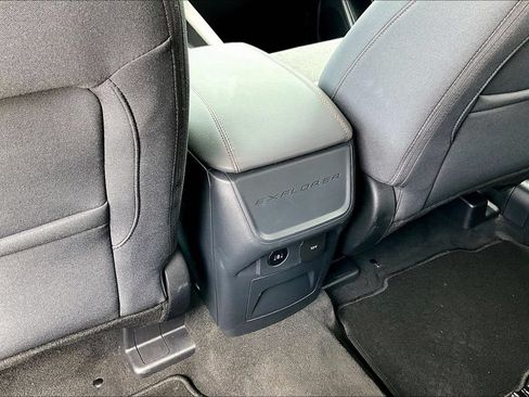 Used 2026 Ford Explorer Active RWD image 25