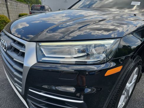 Used 2019 Audi Q5 2.0T Premium w/ Convenience Package AWD/4WD image 33