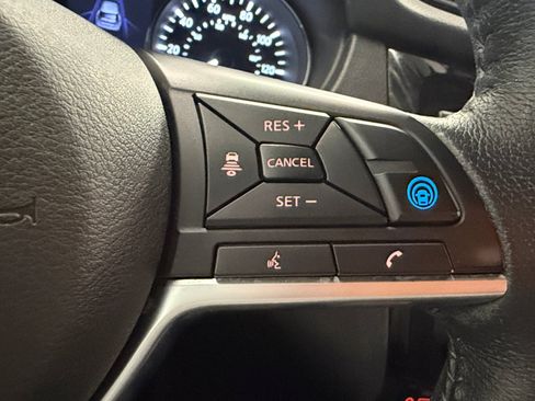 Used 2020 Nissan Rogue SL FWD image 33