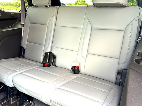 Used 2025 GMC Yukon Elevation AWD/4WD image 20