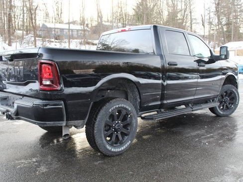 Used 2025 RAM 2500 Big Horn AWD/4WD image 5