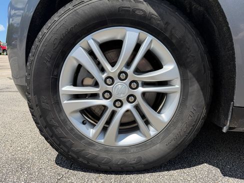 Used 2019 Buick Enclave Essence AWD/4WD image 37