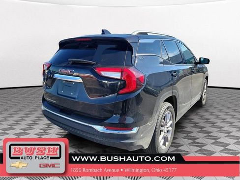 Used 2024 GMC Terrain SLT FWD image 4