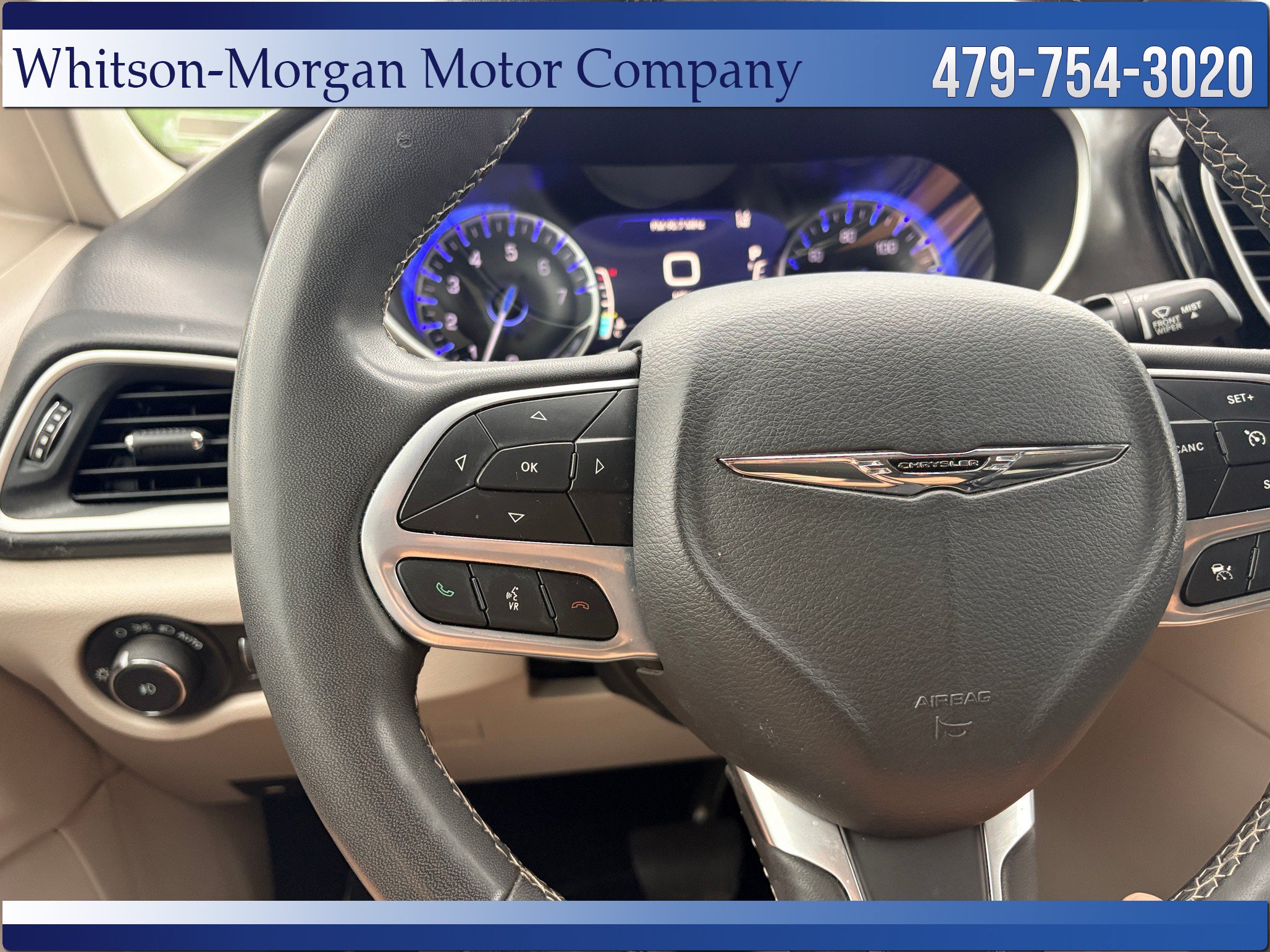 Used 2024 Chrysler Pacifica Touring-L FWD image 16