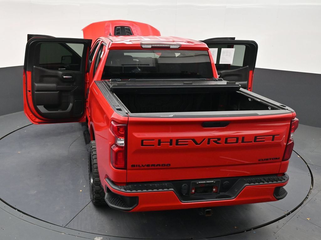Used 2021 Chevrolet Silverado 1500 Custom w/ LPO, Blackout Package RWD image 32