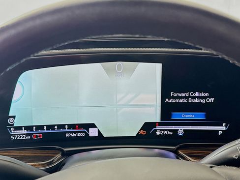 Used 2021 Cadillac Escalade Premium Luxury image 16