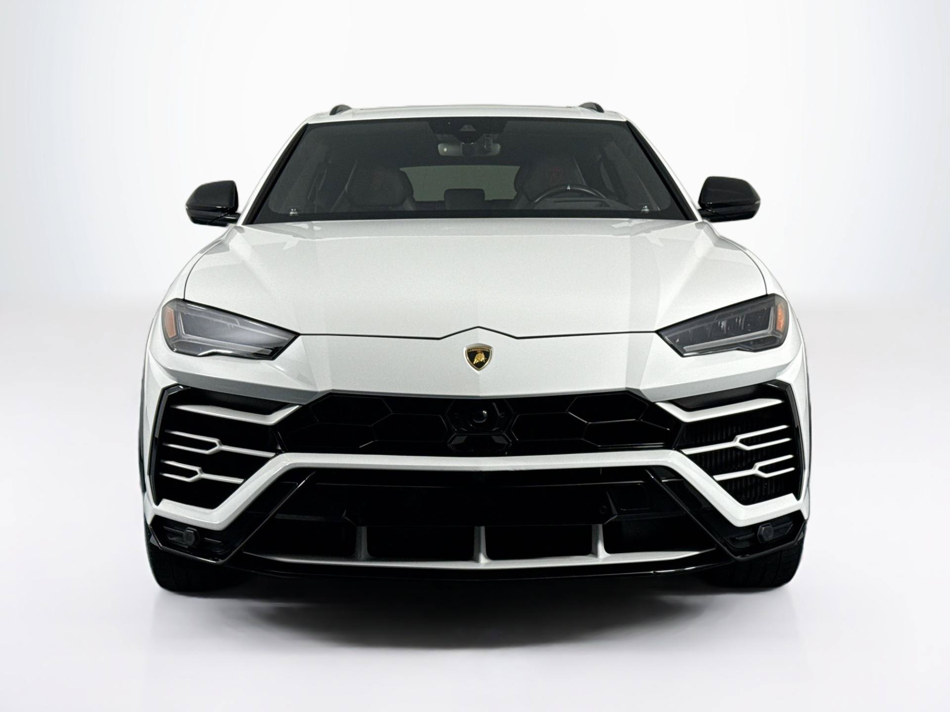 Used 2021 Lamborghini Urus AWD/4WD image 2