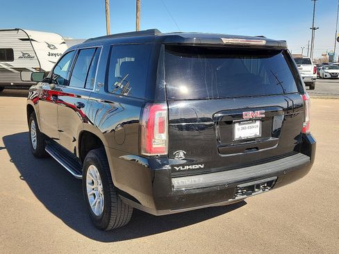 Used 2019 GMC Yukon SLT image 3
