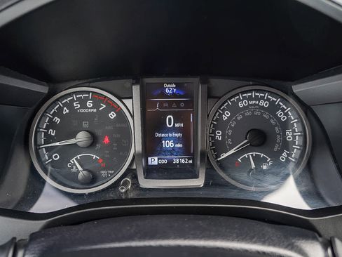 Certified 2022 Toyota Tacoma TRD Off-Road w/ Technology Package image 27