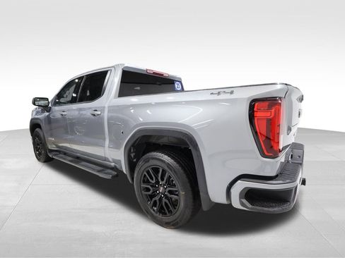 Used 2023 GMC Sierra 1500 Elevation AWD/4WD image 2