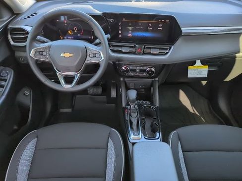 New 2026 Chevrolet TrailBlazer LT w/ Convenience Package image 4