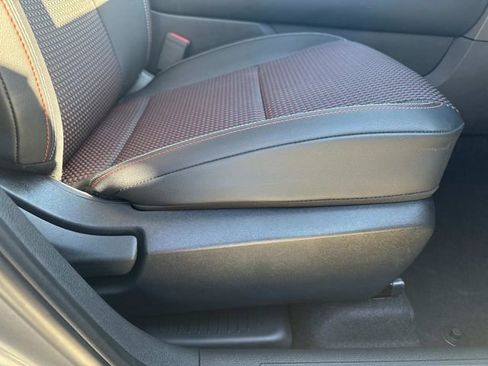 Used 2025 Nissan Kicks SR w/ SR Premium Package image 18