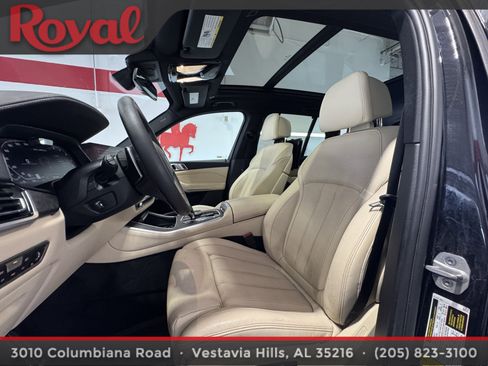 Used 2021 BMW X5 M50i image 18