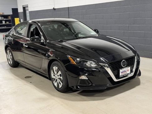 Used 2022 Nissan Altima 2.5 S FWD image 4