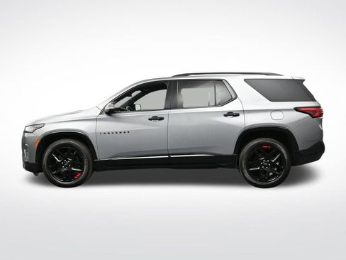 Used 2023 Chevrolet Traverse Premier w/ Redline Edition AWD/4WD image 2