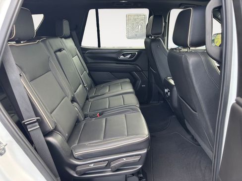 Used 2023 GMC Yukon SLT AWD/4WD image 23