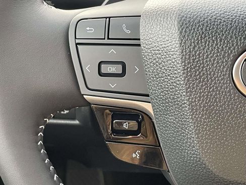 New 2026 Toyota Camry SE image 29