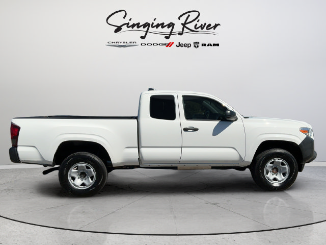 Used 2022 Toyota Tacoma SR RWD image 8