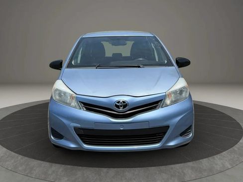 Used 2014 Toyota Yaris LE FWD image 2