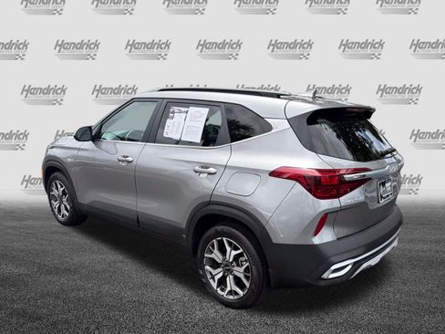 Used 2023 Kia Seltos EX AWD/4WD image 8