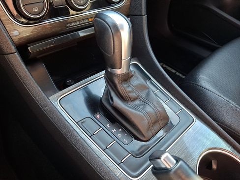 Used 2016 Volkswagen Passat 1.8T SE w/ Lighting Package (P06) image 15